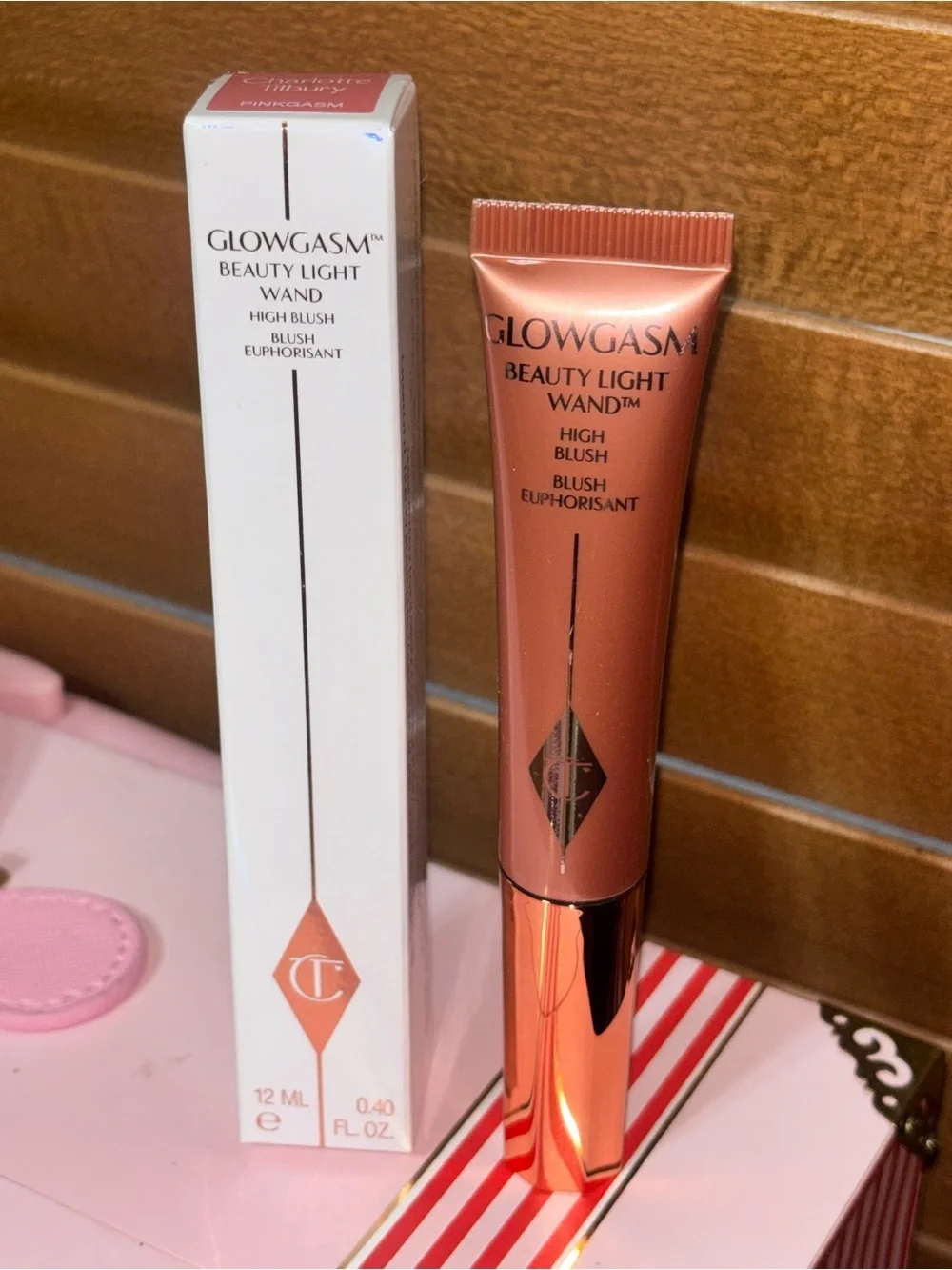 Charlotte Tilbury Glowgasm Beauty Light Wand